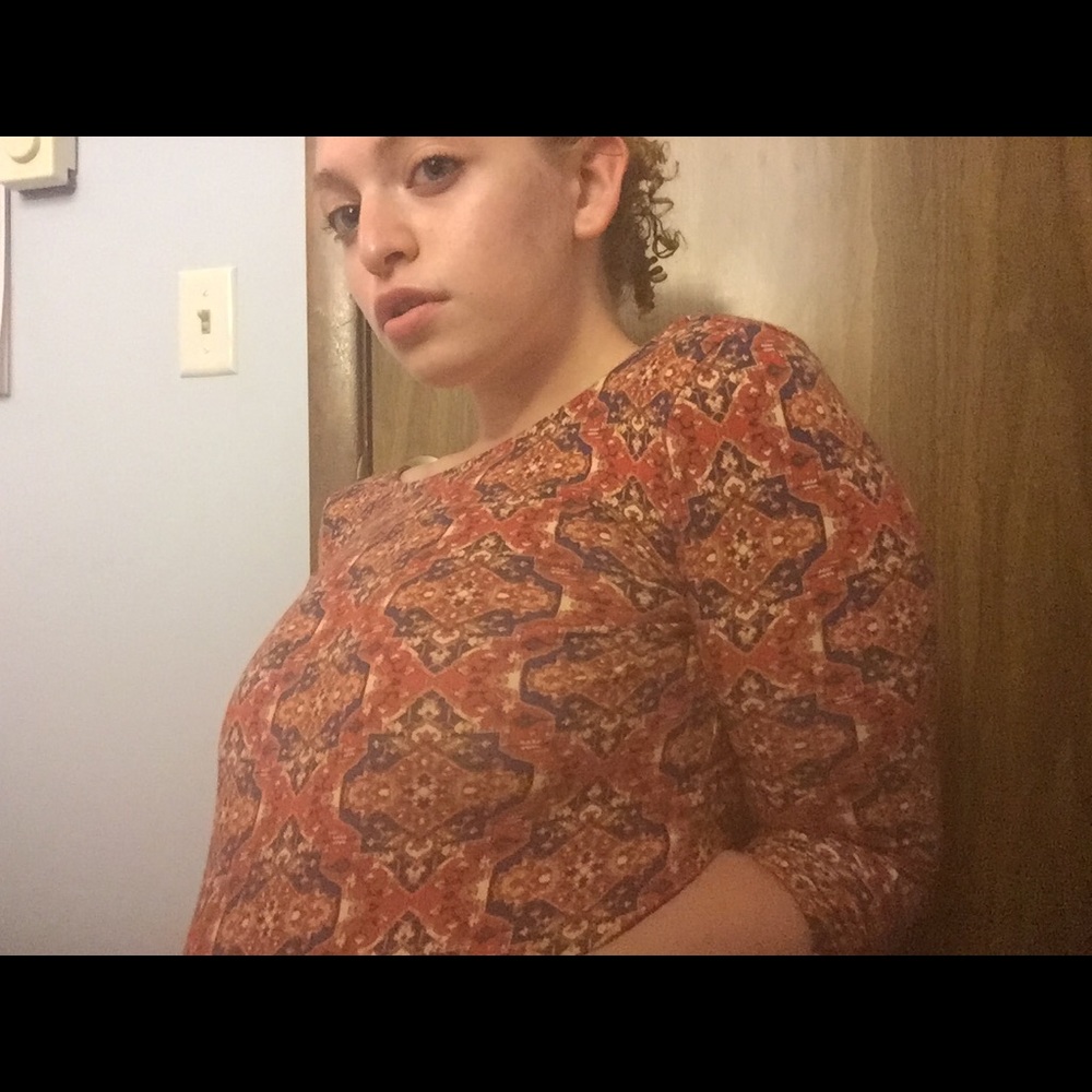 ⭐3 for $10 Forever 21 aztec printed crop top